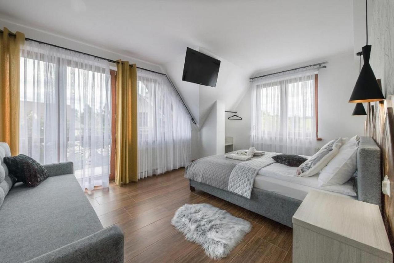 Bialy Jelen Z Basenem I Jacuzzi Bed & Breakfast Ostrowsko Eksteriør bilde